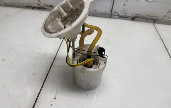 BMW 4 F32 F33 In-tank fuel pump 7344067