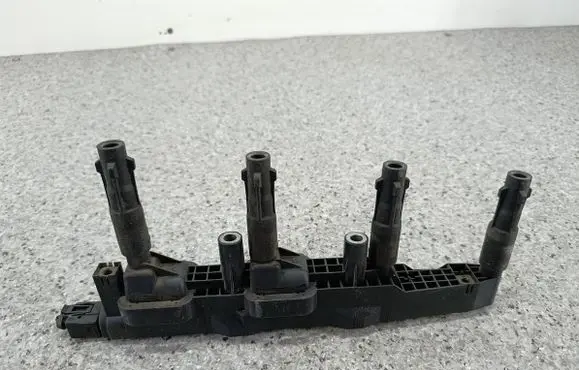 Mercedes-Benz A W168 High voltage ignition coil A0001501380