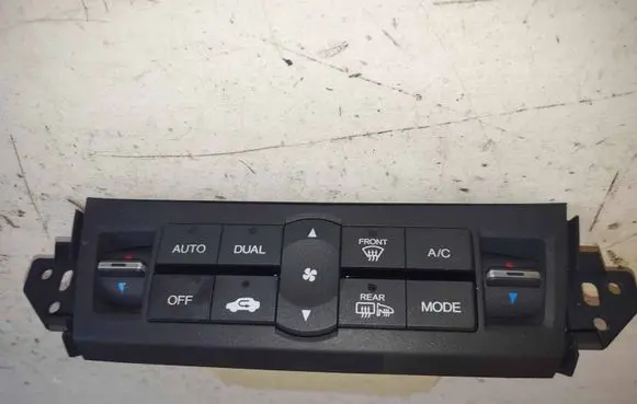 Honda Accord Climate control unit D08Y4