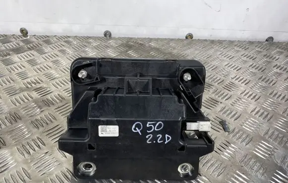Infiniti Q50 Voltage converter/converter module 243024GA0A