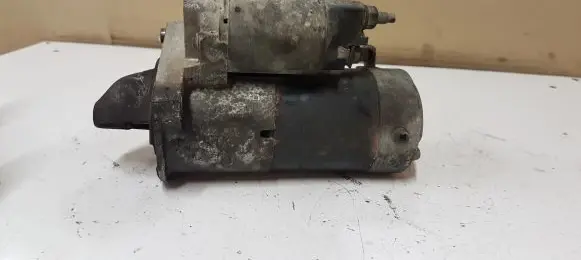 Opel Insignia A Starter motor 55353857 M001T30072