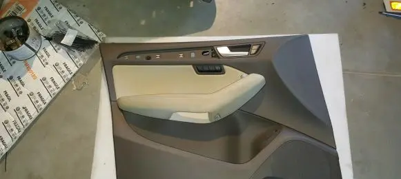 Audi Q5 SQ5 Front door card panel trim