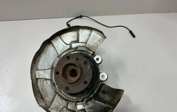 BMW 7 F01 F02 F03 F04 Rear wheel hub 6797447
