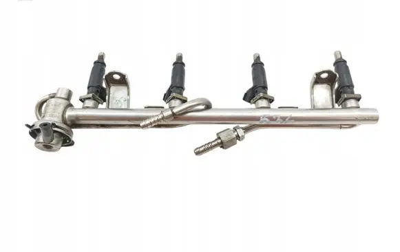 Audi A4 S4 B6 8E 8H Fuel main line pipe 058133681
