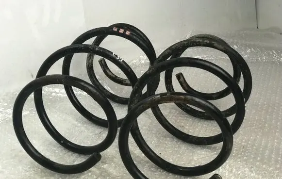 BMW 5 E39 Front coil spring