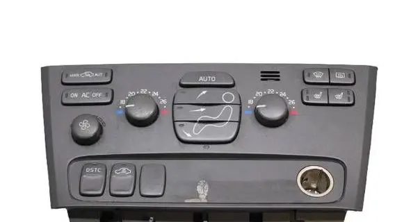 Volvo V70 Climate control unit 9452368 M645AY00107 00W45E
