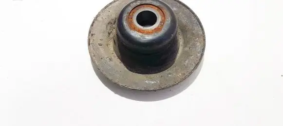 Volkswagen Cross Polo Coil spring mount 