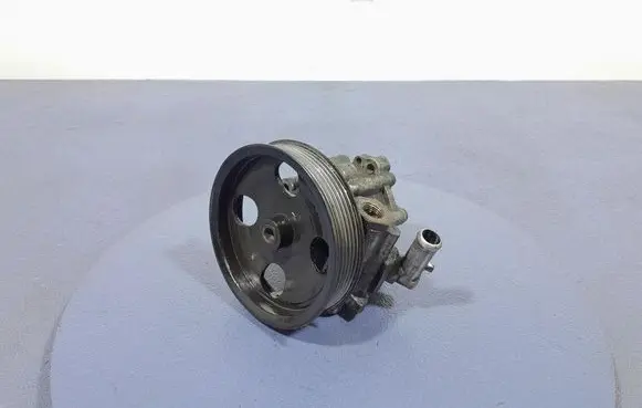 Alfa Romeo 159 Power steering pump 7617955560