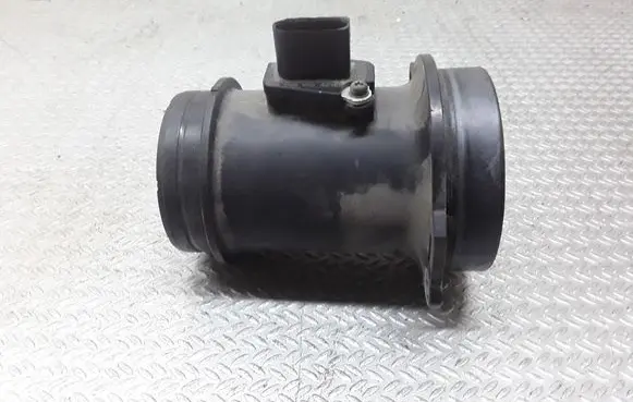 Volkswagen Touareg I Mass air flow meter 059906461K