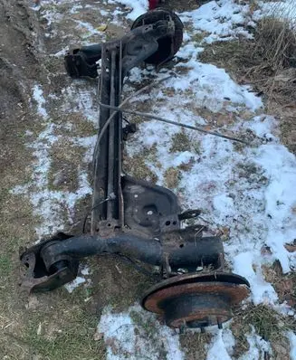 Nissan Juke I F15 Rear axle beam 