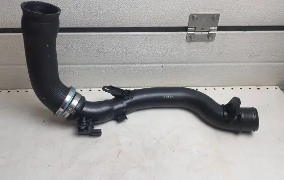 Citroen C5 Aircross Engine coolant pipe/hose 9807627980
