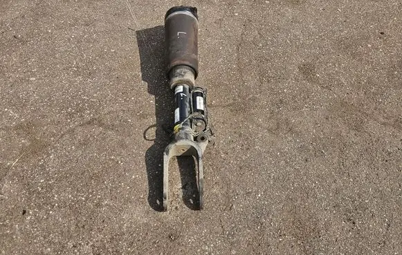 Mercedes-Benz R W251 Front air suspension shock absorber AS2833