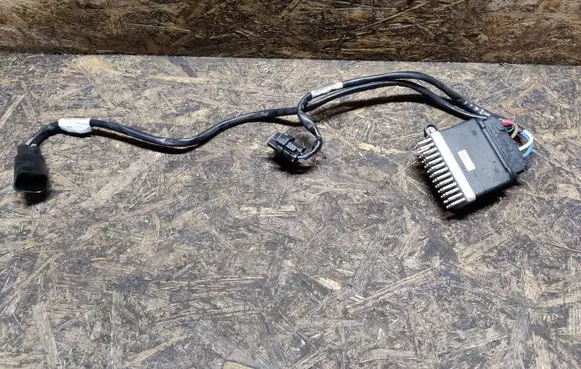 Infiniti Q70 Y51 Fan control module A501201200 T915160