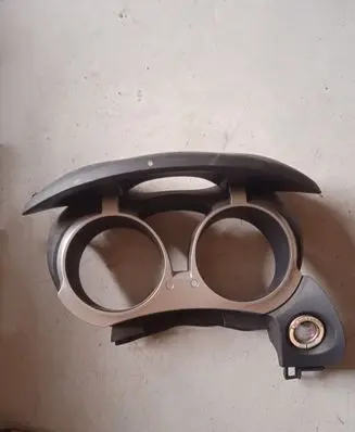 Nissan Juke I F15 Dashboard trim 682401KZ0A