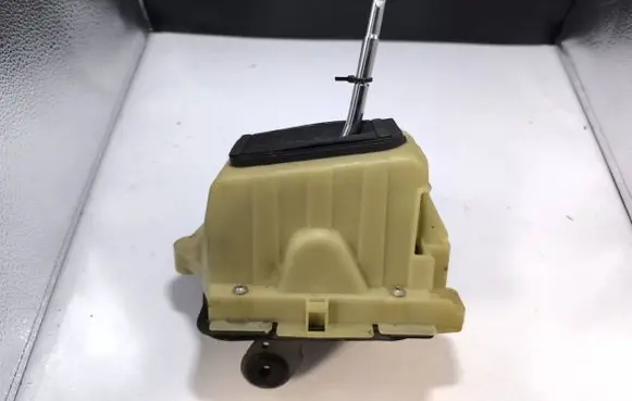 Mercedes-Benz E W212 Gear shifter/selector A2042678124