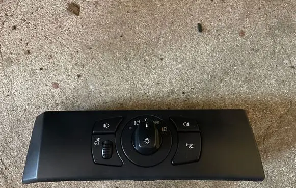 BMW 5 E60 E61 Light switch 33291001 6925289