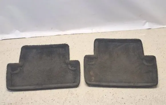Volvo V70 Second row seat mat 