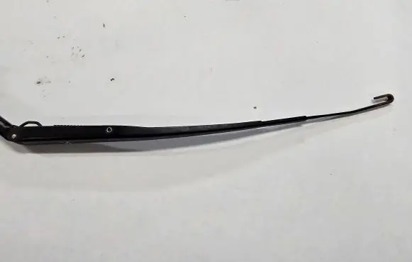 Mazda CX-7 Front wiper blade arm