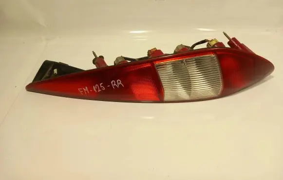 Ford Mondeo Mk III Rear/tail lights 1S7113404C
