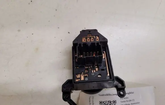 Hyundai Santa Fe Wing mirror switch 371480
