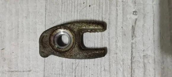 Nissan Qashqai Fuel Injector clamp holder