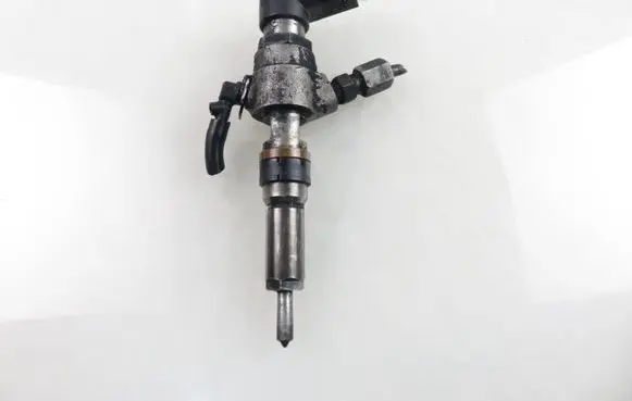 Mazda 2 Fuel injector 9652763280
