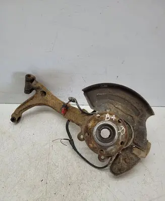 Volkswagen PASSAT B5.5 Front wheel hub spindle knuckle