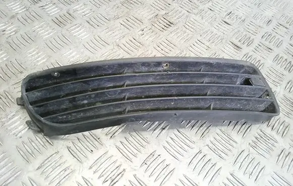 Audi A4 S4 B5 8D Front bumper lower grill 