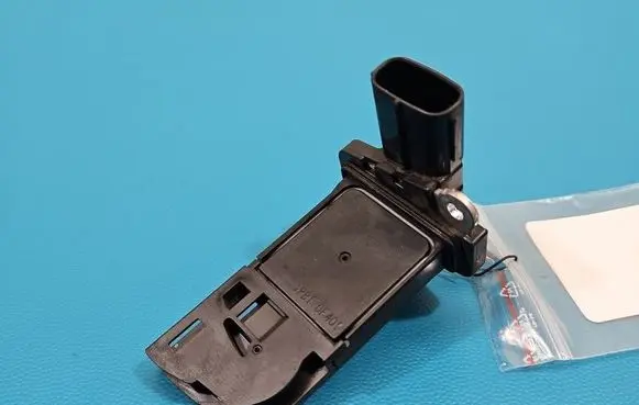 Toyota Avensis T270 Mass air flow meter 22204-26010 IMPRK1522782