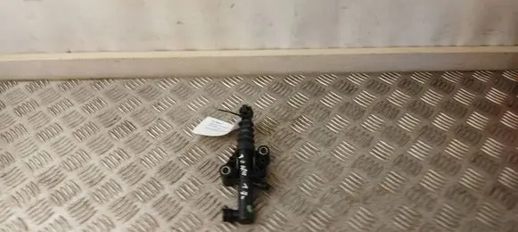 Renault Trafic III (X82) Clutch master cylinder 93461341 306101657R