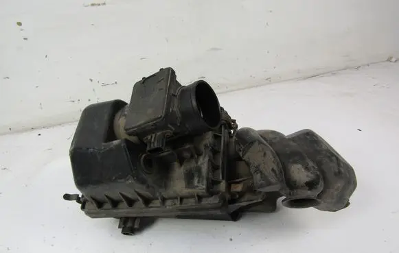 Mazda Demio Mass air flow meter E5T52171