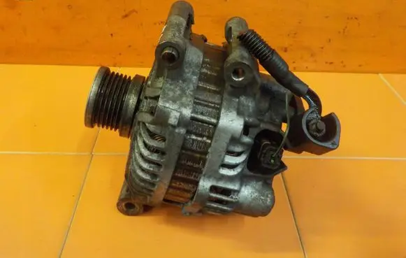 Mini One - Cooper Coupe R56 Generator/alternator 757692180 4MB43