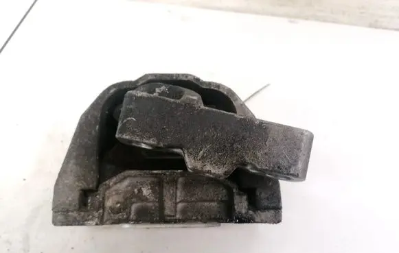 Audi A3 S3 8P Engine mount bracket 1K0199262AE