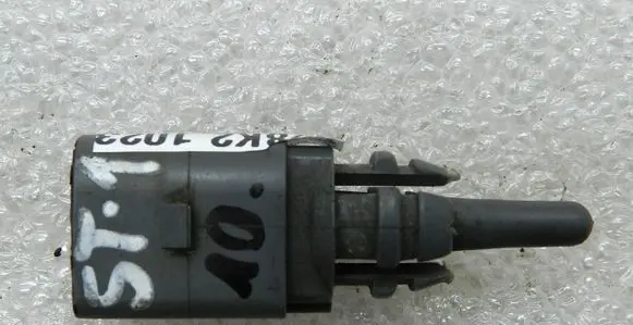 Seat Leon (5F) Outside/exterior temperature sensor 8Z0820535A 8Z0820535