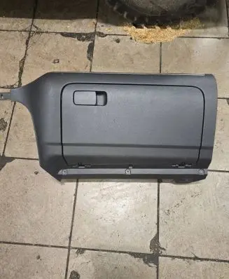 Volkswagen Golf VI Glove box 1K1857290 P0101120