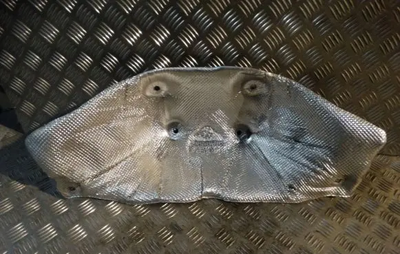 Audi A8 S8 D4 4H Engine splash shield/under tray 4M0864831P