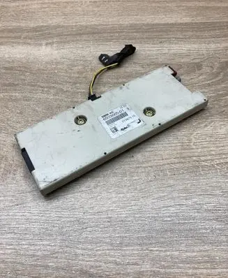 BMW 7 E65 E66 Aerial antenna amplifier 6933665 213675