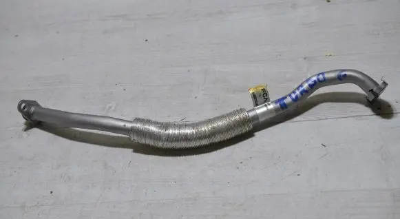 Alfa Romeo Giulia Turbo turbocharger oiling pipe/hose 04893760AD 0055954