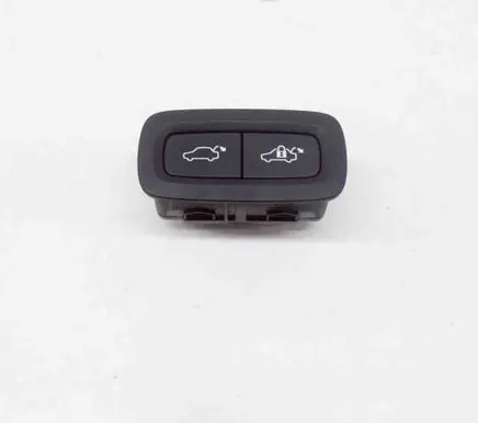 Volvo XC40 Tailgate/boot open switch button 8888780750 31674801