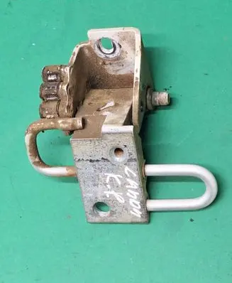 Volkswagen Caddy Front door lower hinge 1T08314110