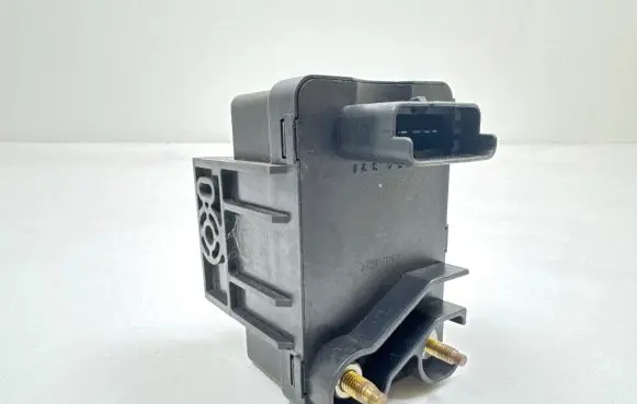 Peugeot 607 Glow plug pre-heat relay 9628756080 73507712