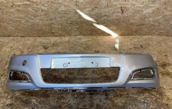 Opel Astra H Front bumper 332550271 R0168
