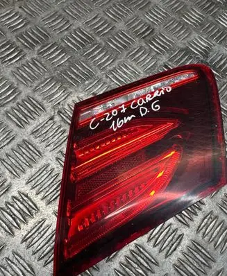 Tailgate rear/tail lights