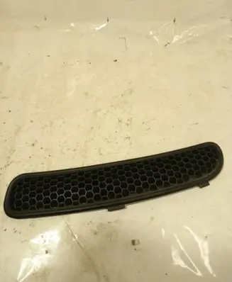 Mini One - Cooper R50 - 53 Front bumper upper radiator grill 7122505