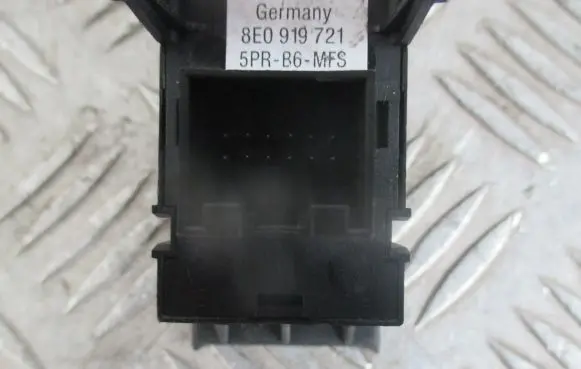 Audi A4 S4 B6 8E 8H Other devices 8E0919721