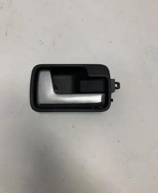 Land Rover Discovery 3 - LR3 Rear door interior handle