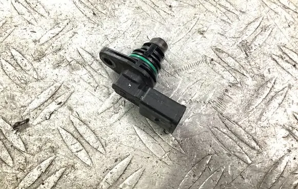 Volkswagen Golf VI Camshaft speed sensor 030907601E