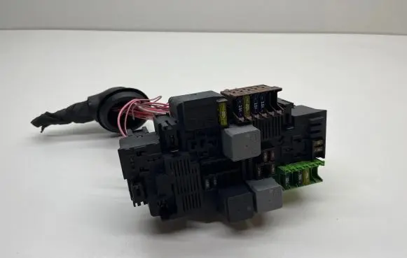 Mercedes-Benz E W213 Fuse module A2139062202