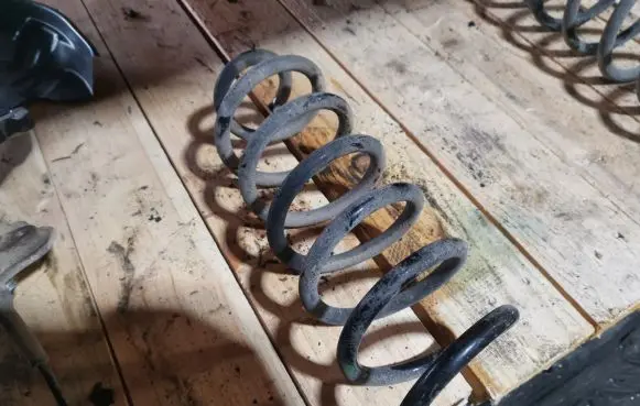 Nissan Qashqai Rear coil spring