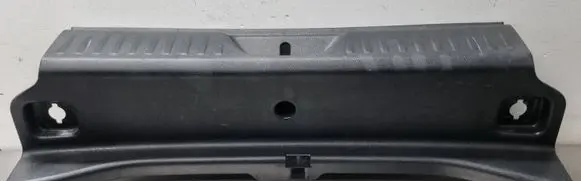 Trunk/boot sill cover protection